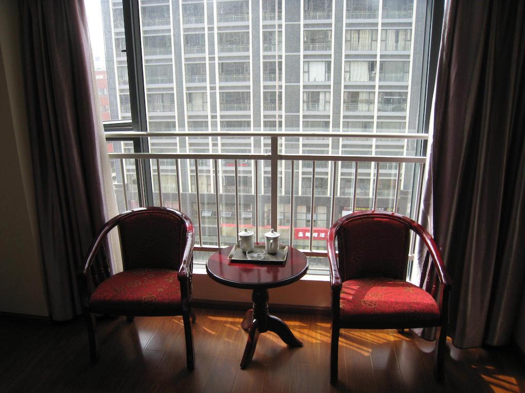Chun Tian Hui Gu Holiday Hotel Kunming Exterior photo